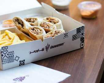 عروض مطعم شاورمراليوم الاثنين 15 سبتمبر2019 الموافق 16 محرم 1441 1 70066943 2727578467253979 6397063134070177792 n