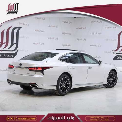 عروض معرض وليد للسيارات الرياض اليوم 23 نوفمبر 2023 الموافق 9 جمادى الأولى 1445 اجعل الفخامة اختيارك 4 كذلك عروض معرض وليد