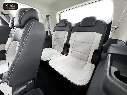 class cars1 1710976363323