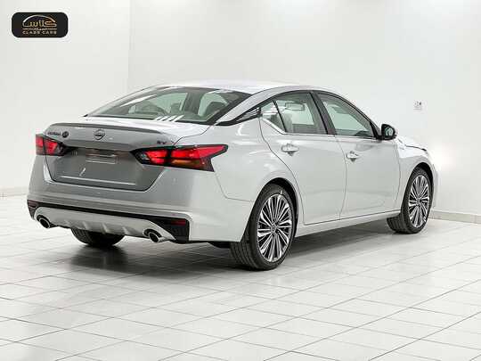 class cars1 1711579644869